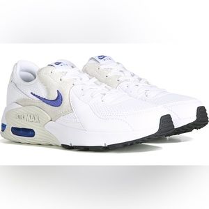 NWT Nike Air Max Excee tennis shoe. Size 7/2